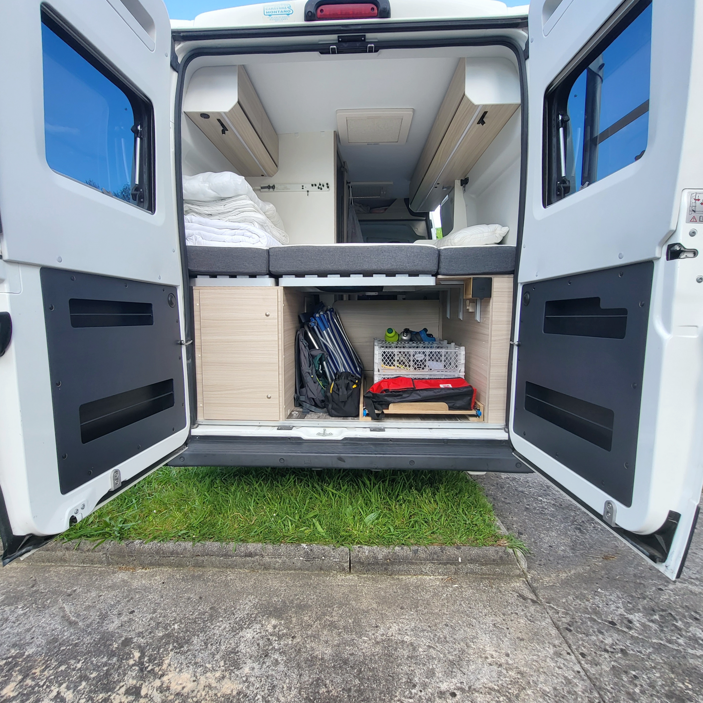 HARRI Double rear doors