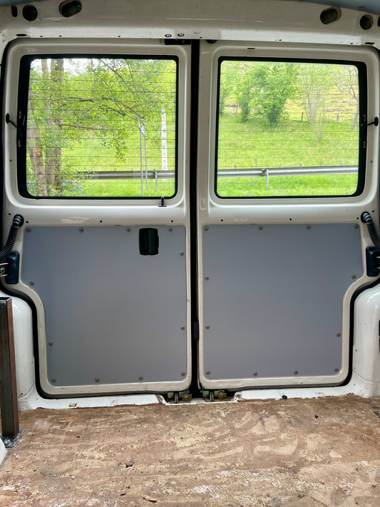 XUME Paneles puertas dobles traseras lisos VW T4